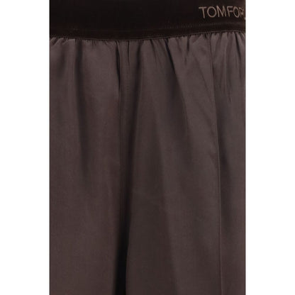 Casual Pants by Tom Ford for women in satin silk velvet black & brown features a refined silhouette with a refined relaxed-fit, regular-fit & wide, defined by a and a refined long for a refined finish.