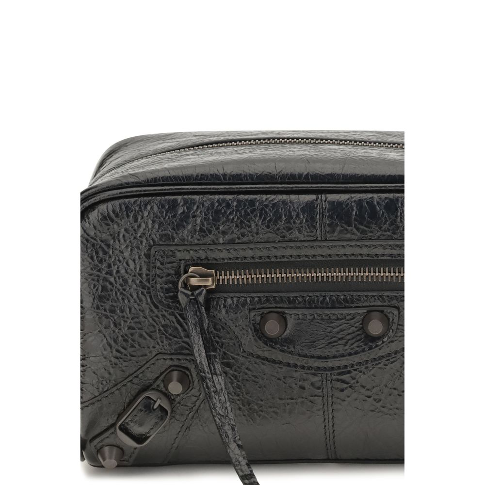Wallet by Balenciaga for men in lambskin leather black & signature presents a architectural silhouette from the Le City Lambskin Leather Wallet collection, showcasing architectural for a architectural finish.