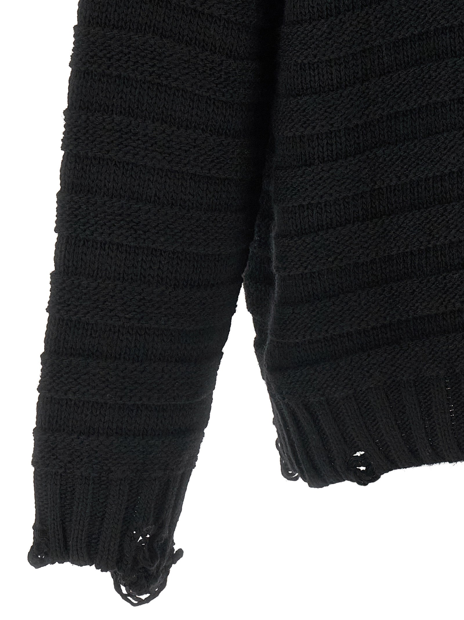 Cardigan by MM6 Maison Margiela for men in acrylic virgin wool black, white & signature features an crisp silhouette, showcasing a sophisticated and detail for a truly crisp finish.