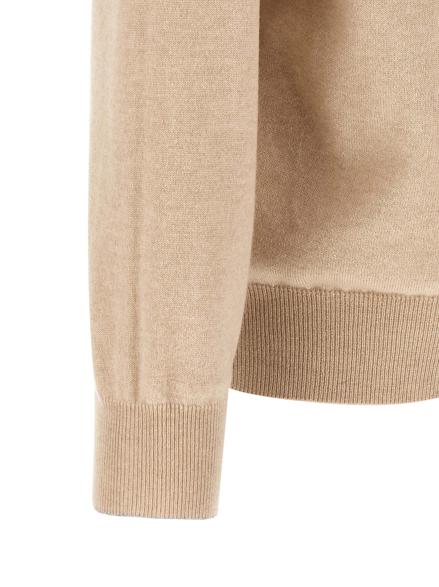 Cardigan by Brunello Cucinelli for men in cashmere beige features an impeccable silhouette, showcasing a sophisticated and detail for a truly impeccable finish.