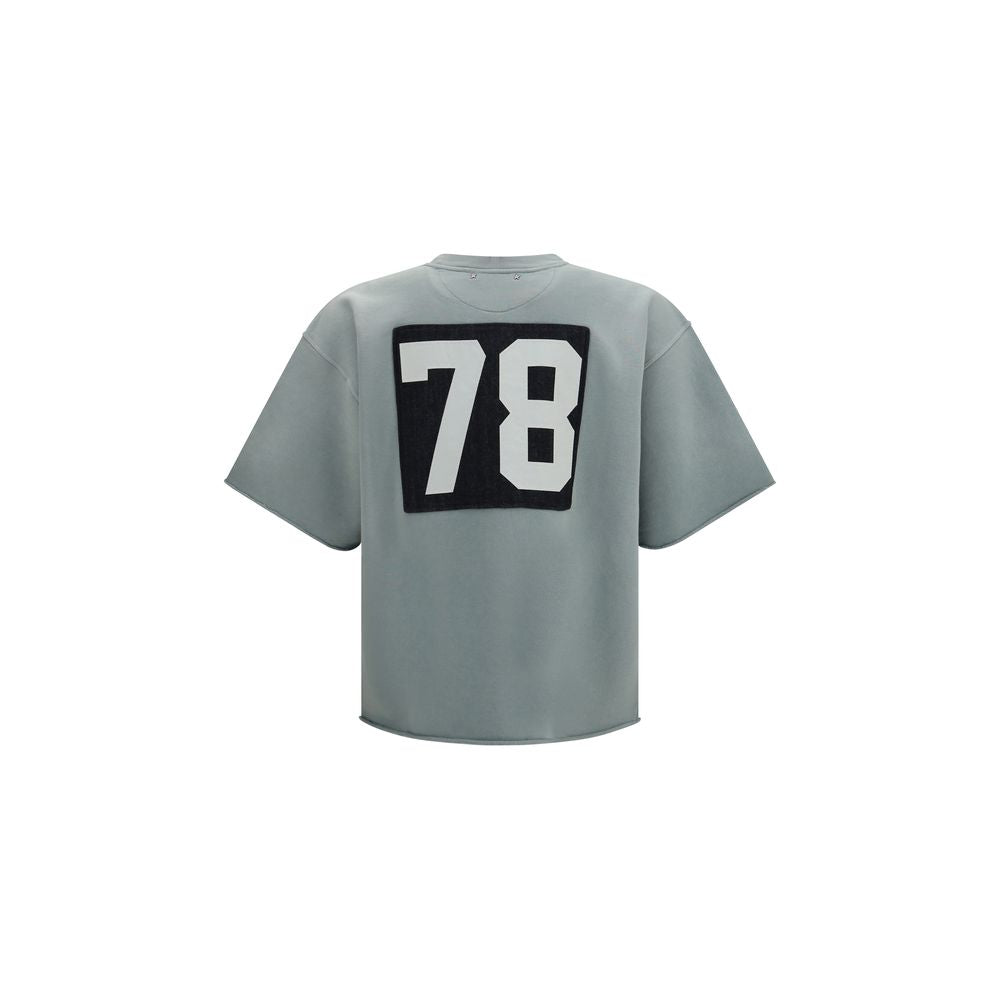 Sweatshirt by Golden Goose for men in cotton bicolour & print features an provocated silhouette, detailed with a provocated and a refined crew neckline for a sophisticated aesthetic.