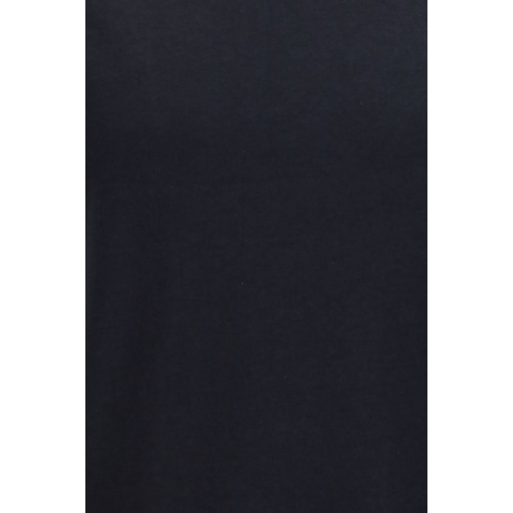 T-Shirt by Tom Ford for men in cotton black showcases a fashionable silhouette, elegantly detailed with a fashionable and crew neckline for a sophisticated, high-fashion look.