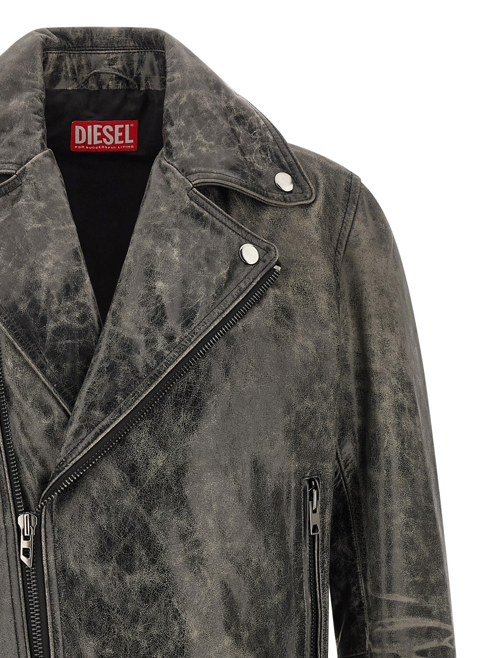 Jacket by Diesel for men in bos taurus cowhide leather gray presents a impeccable silhouette, showcasing distinct and a impeccable for a sophisticated finish.