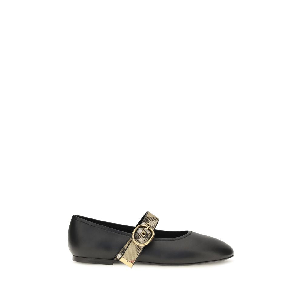 Ballet Flat Shoes by Burberry for women in bos taurus calf leather black, patterned & signature presents a impeccable silhouette as Women's Bos Taurus Calf Leather Ballet Flat Shoes, artfully designed with a and a impeccable for a refined, upscale finish.