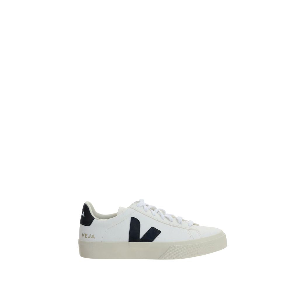 Sneakers by Veja for women in bos taurus calf leather white & signature features an timeless silhouette from the Women's Low Top Bos Taurus Calf Leather Sneakers collection, showcasing a signature low-top style with an timeless finish.