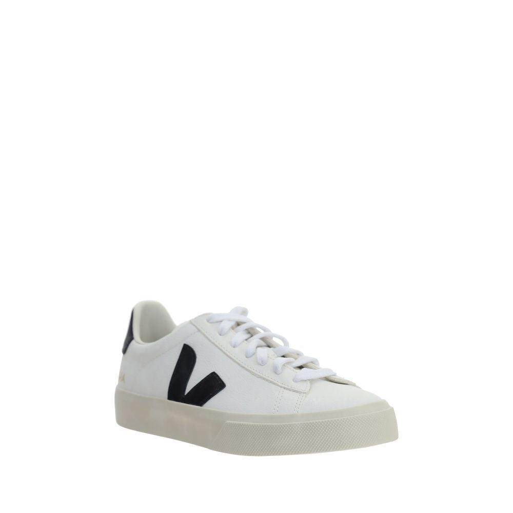 Sneakers by Veja for women in bos taurus calf leather white & signature features a chic design, perfectly showcasing the chic low-top style of this Women's Low Top Bos Taurus Calf Leather Sneakers.