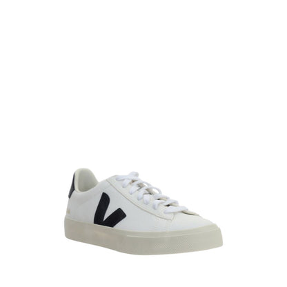 Sneakers by Veja for women in bos taurus calf leather white & signature features a chic design, perfectly showcasing the chic low-top style of this Women's Low Top Bos Taurus Calf Leather Sneakers.