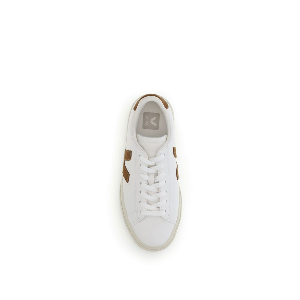 Sneakers by Veja for women in bos taurus calf leather white presents a on trend silhouette from the Women's Low Top Bos Taurus Calf Leather Sneakers collection, showcasing a on trend low-top style for an elevated aesthetic.