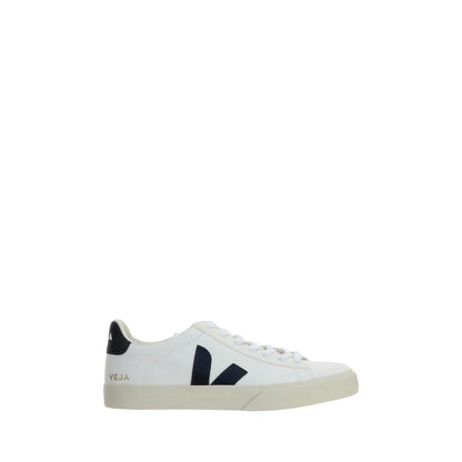 Sneakers by Veja for men in bos taurus calf leather white & signature presents a sumptuous silhouette, artfully capturing the essence of the Men's Low Top Bos Taurus Calf Leather Sneakers with its sumptuous low-top style design.