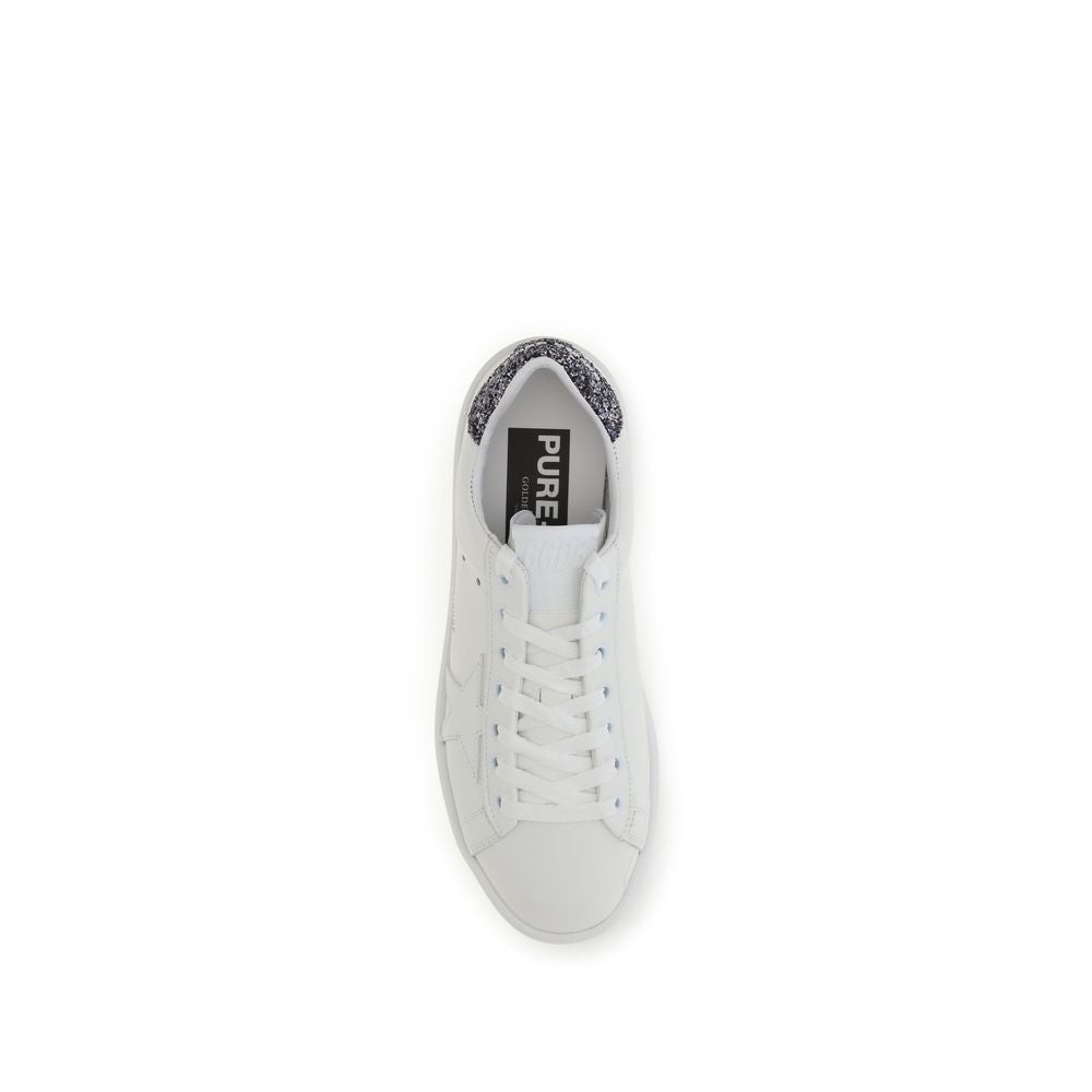 Sneakers by Golden Goose for women in bos taurus calf leather white presents a on trend silhouette from the Star Women's Low Top Bos Taurus Calf Leather Sneakers collection, showcasing a on trend low-top style for an elevated aesthetic.