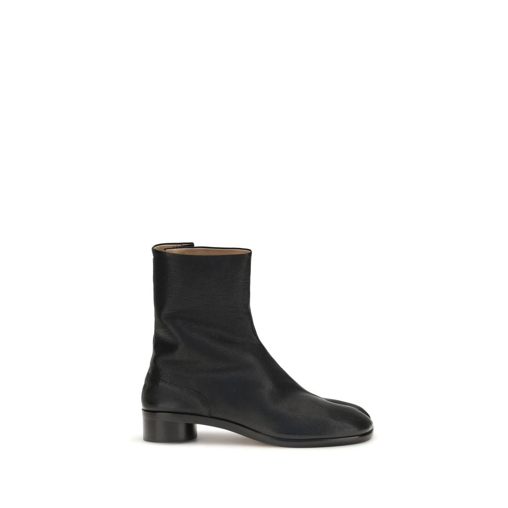 Ankle Boots by Maison Margiela for men in bos taurus calf grained leather black & signature showcases a impeccable silhouette as Icon Men's Bos Taurus Calf Grained Leather Ankle Boots, artfully defined by a impeccable and a impeccable .