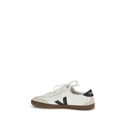 Athletic Sneakers Veja men bos taurus calf leather white featuring a avant-garde Men's Athletic Bos Taurus Calf Leather Sneakers design with a avant-garde athletic style for a refined finish.