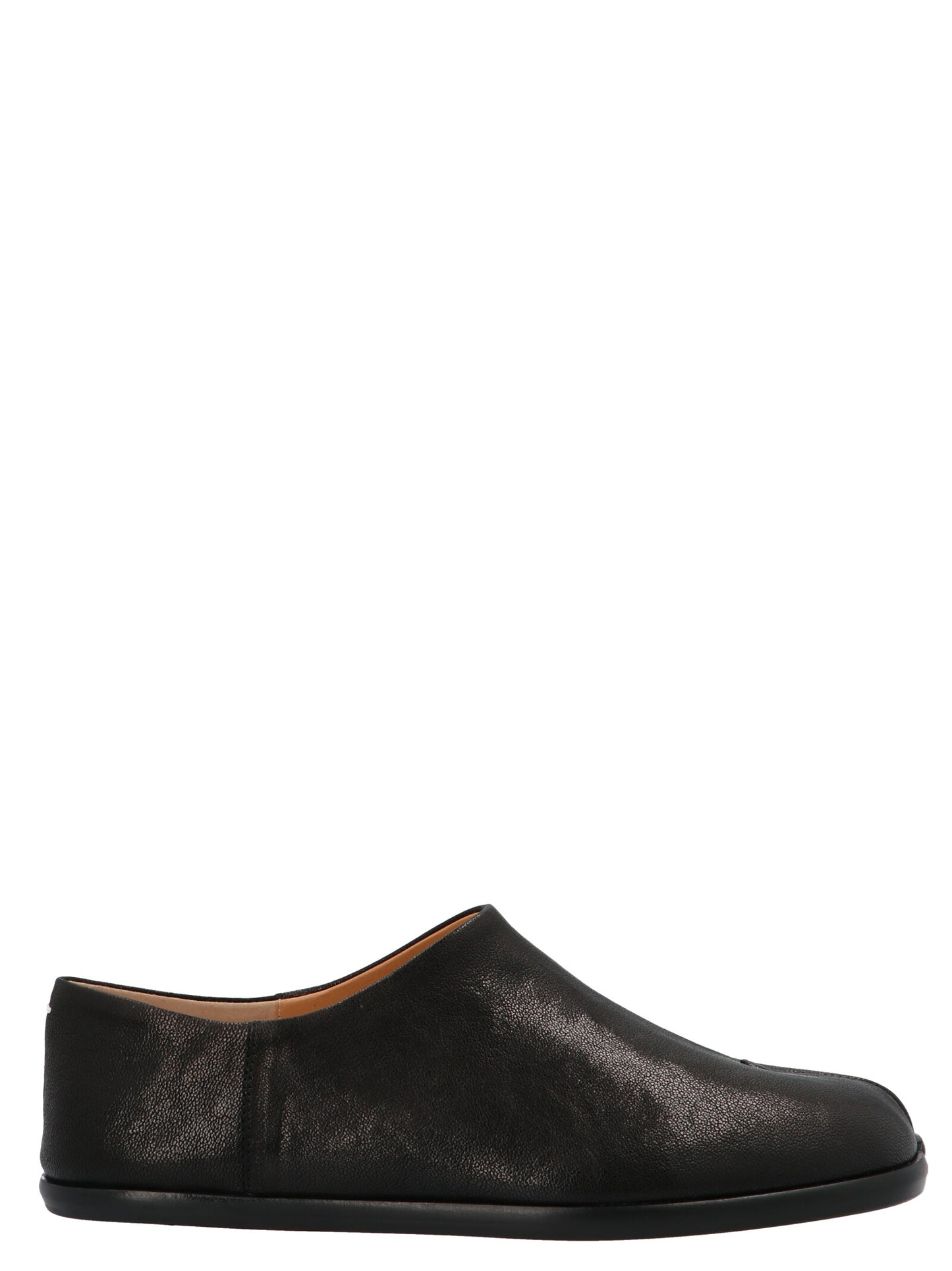 Ballet Flat Shoes by Maison Margiela for women in lamb leather black & signature showcases a enchanting silhouette as part of the Women's Lamb Leather Ballet Flat Shoes collection, defined by a enchanting and for a enchanting look.