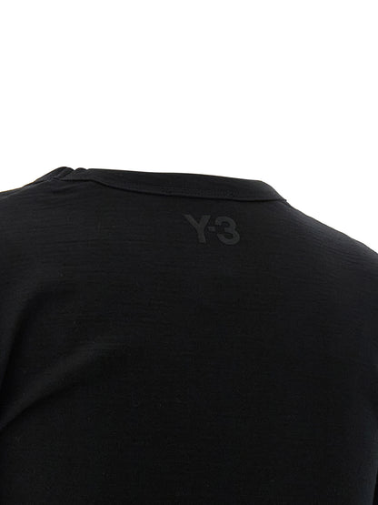 Activewear T-Shirt by Y-3 for women in merino wool gradient, black & striped features an contemporary design with , a length, and a contemporary .