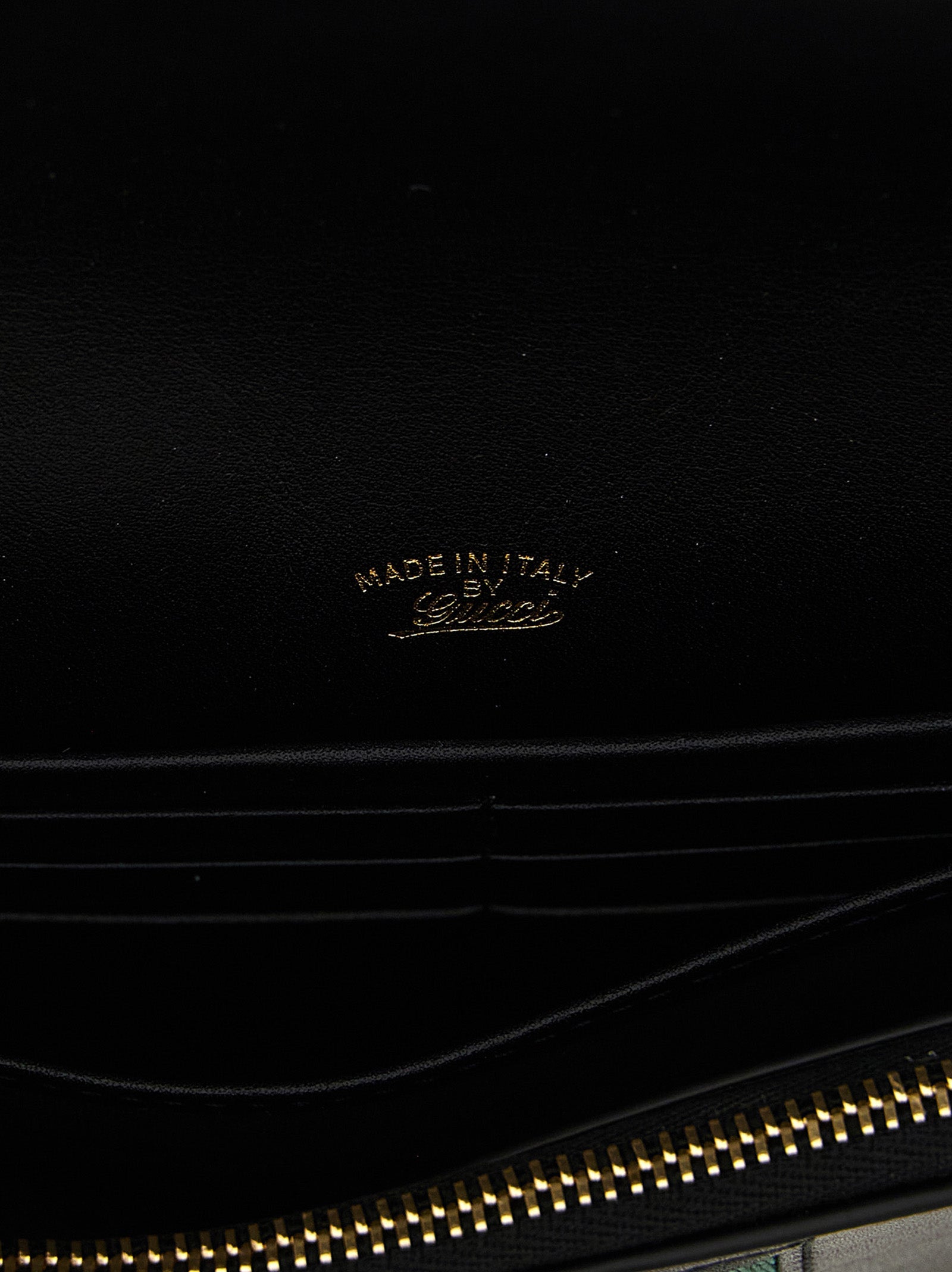 Cardholder Card Case by Gucci for women in calfskin leather black & signature features an meticulous design, elegantly showcasing the refined Horsebit Calfskin Leather Cardholder Card Case aesthetic while integrating sophisticated card-organization compact-design.