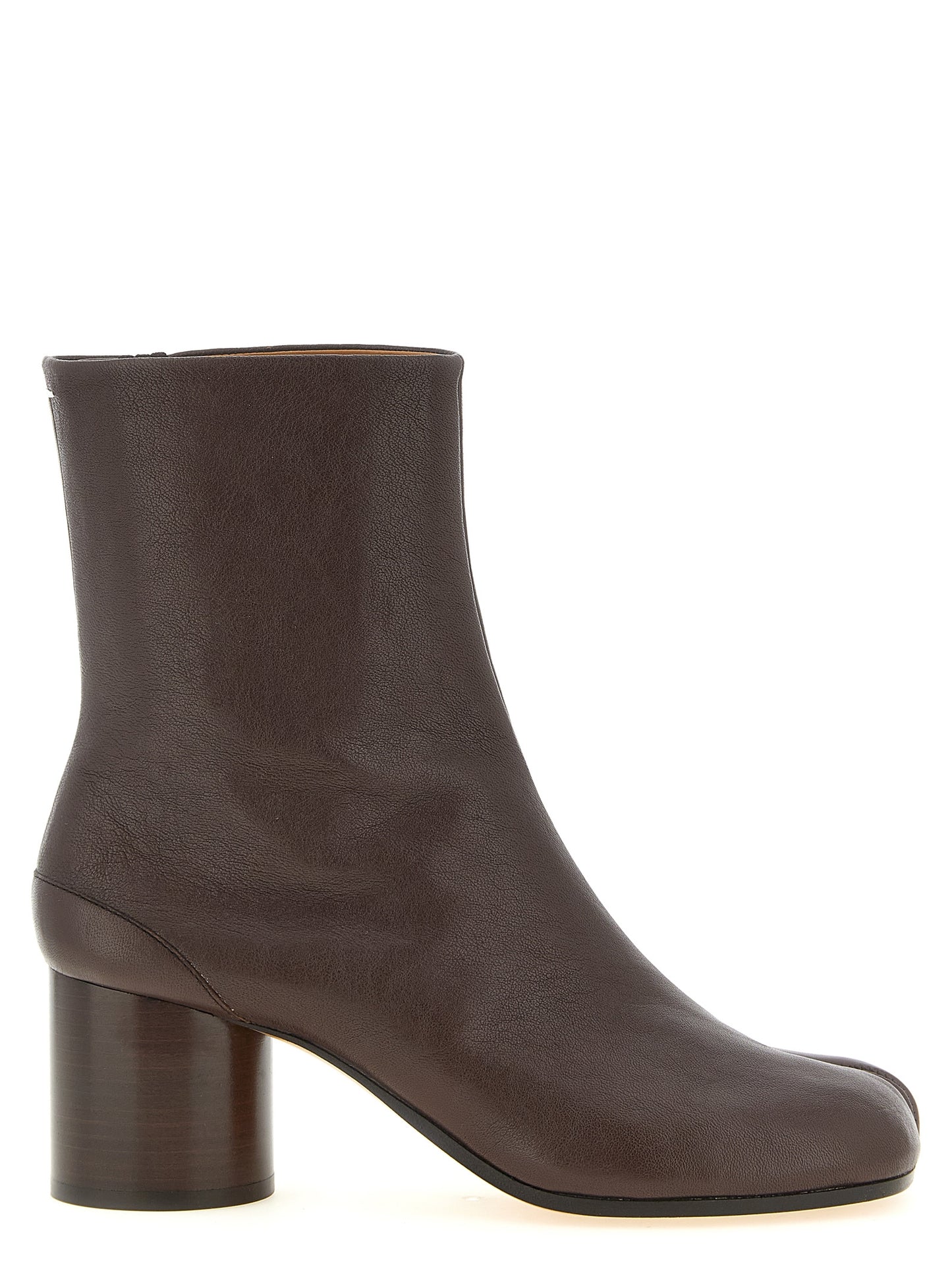 Ankle Boots by Maison Margiela for women in lamb leather brown, white & signature showcases a impeccable silhouette as Women's Lamb Leather Ankle Boots, artfully defined by a impeccable and a impeccable .