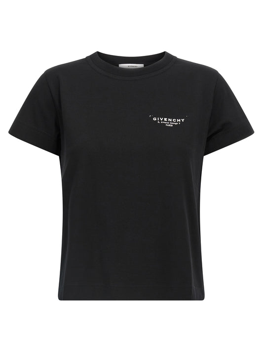 T-Shirt by Givenchy for women in cotton bicolour, black, white & print features a plush silhouette, showcasing a sophisticated crew neckline and short-sleeve for a truly plush finish.
