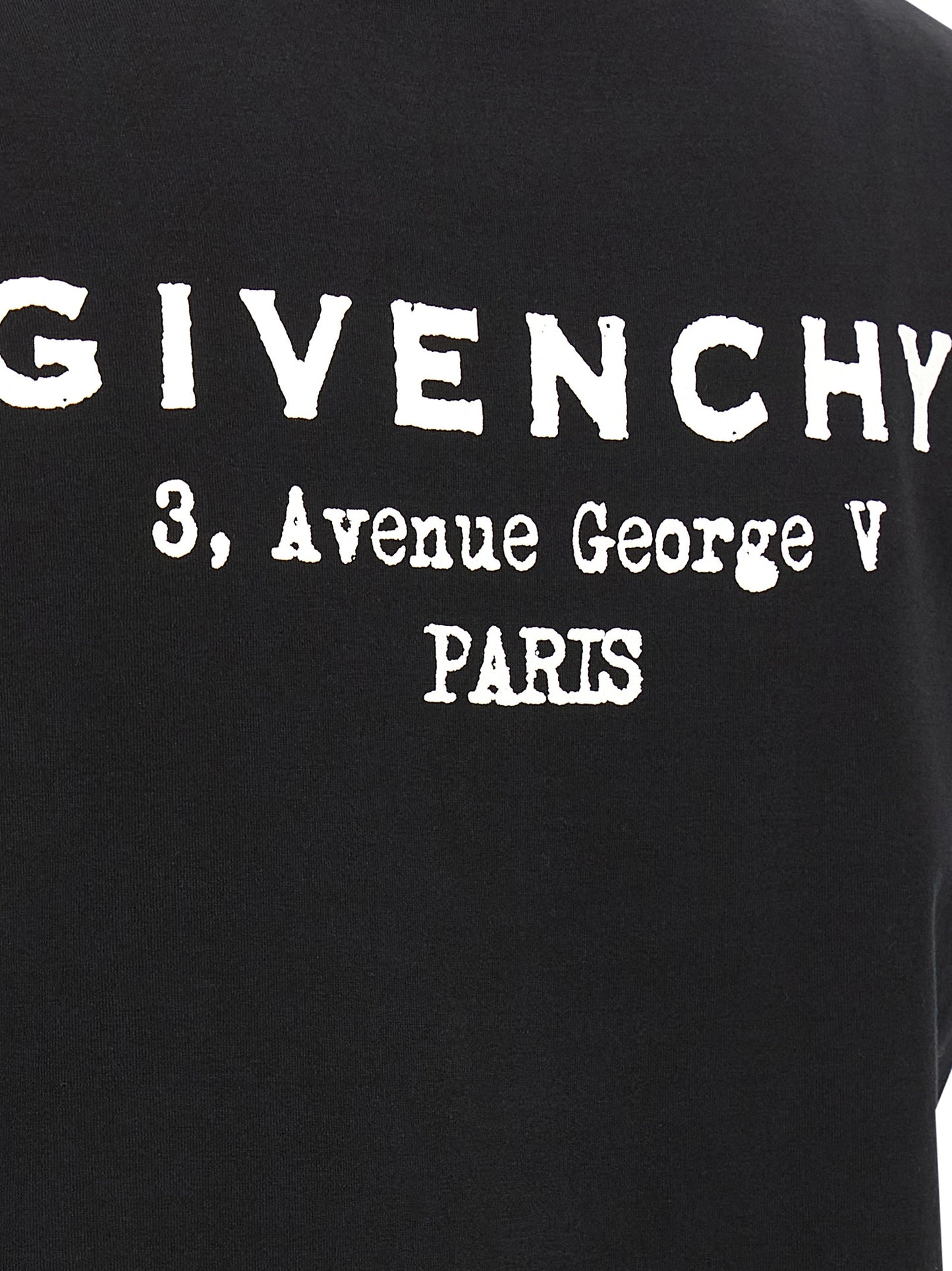 T-Shirt by Givenchy for women in cotton bicolour, black, white & print features an edgy silhouette, meticulously detailed with a sophisticated and for a truly edgy finish.