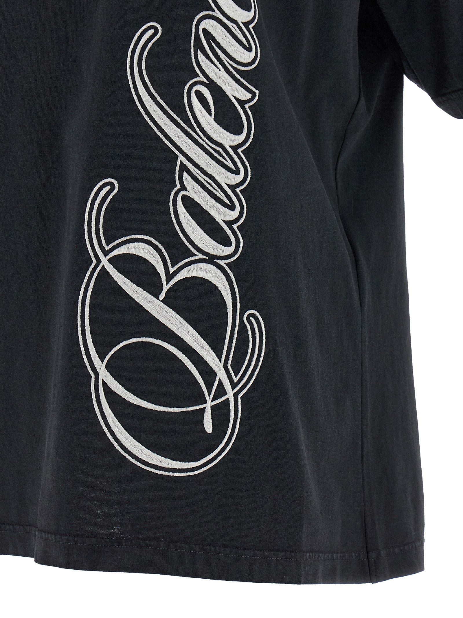T-Shirt by Balenciaga for women in cotton black features an on trend silhouette, perfectly showcasing a on trend and for an elevated aesthetic.