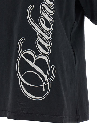 T-Shirt by Balenciaga for women in cotton black features an on trend silhouette, perfectly showcasing a on trend and for an elevated aesthetic.