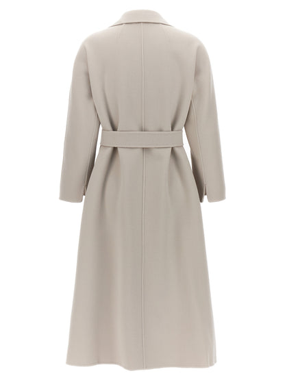 Overcoat by S Max Mara for women in virgin wool beige presents a luxurious silhouette, showcasing a luxurious and sophisticated for a premium, luxurious look.