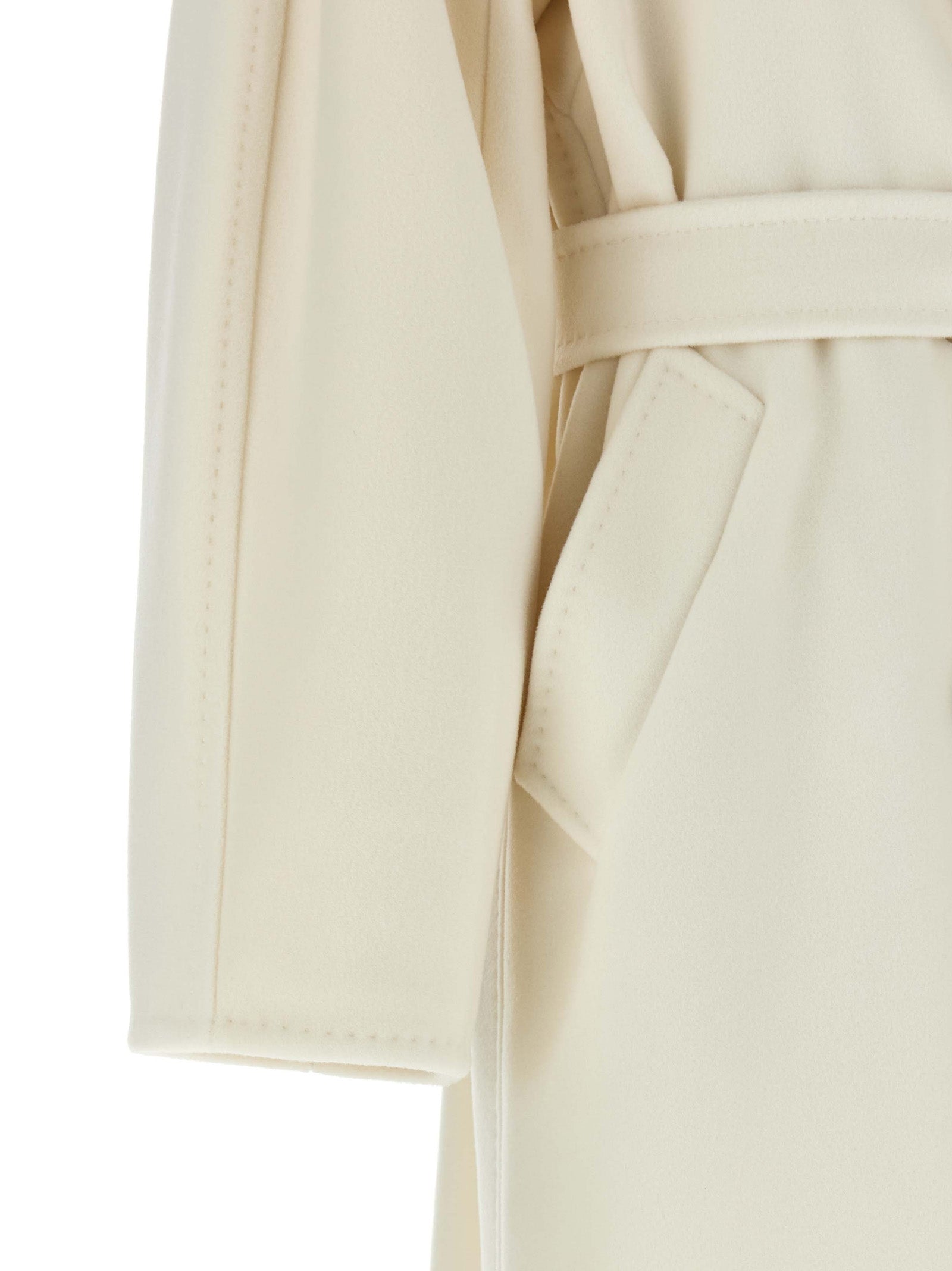 Overcoat by Max Mara for women in cashmere virgin wool horn, ivory & white features an voluminous silhouette, showcasing distinct and a voluminous for a truly voluminous aesthetic.