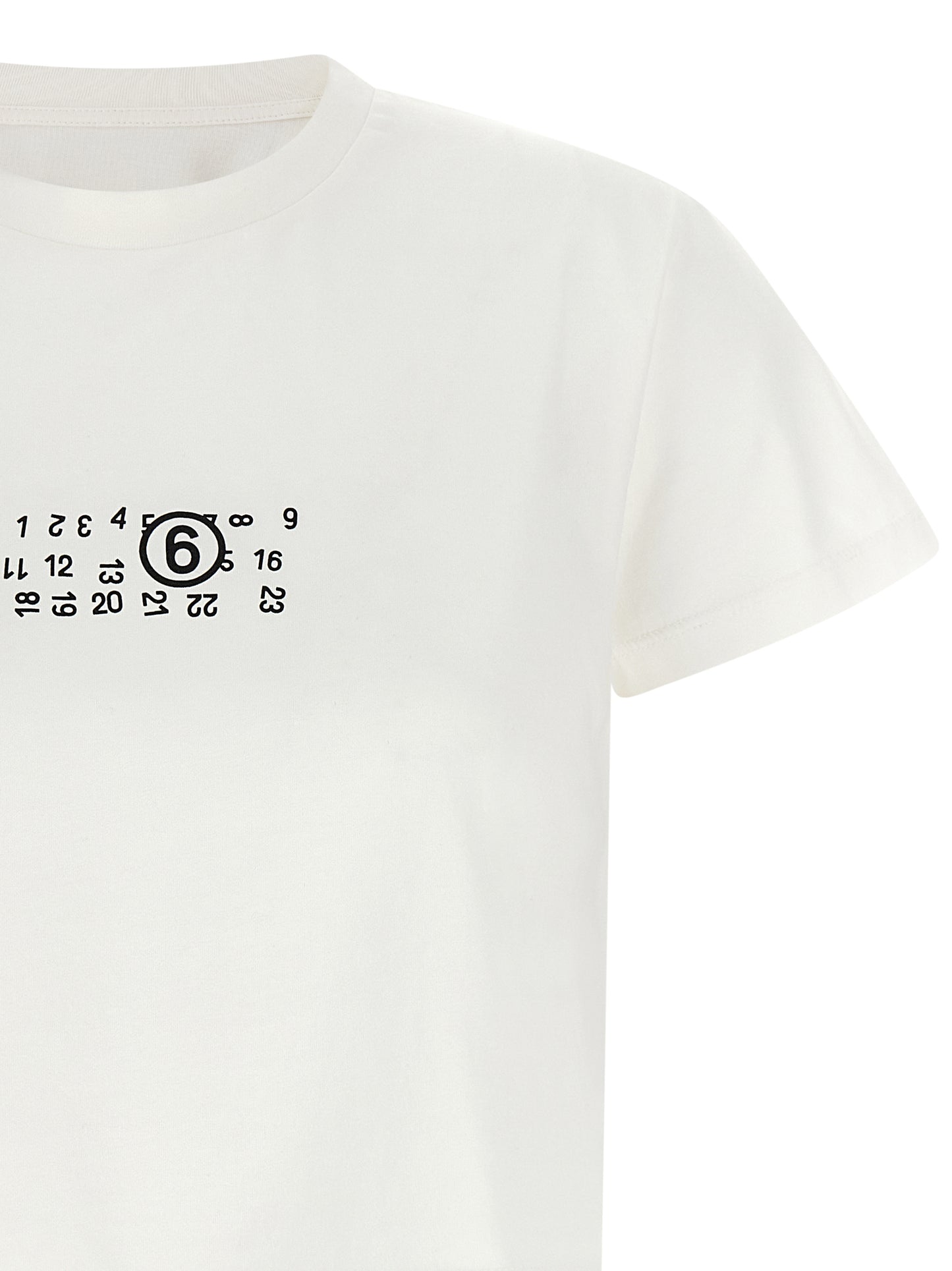 T-Shirt by MM6 Maison Margiela for women in cotton white, signature & print showcases a dramatic silhouette, elegantly detailed with a dramatic and for a truly dramatic finish.