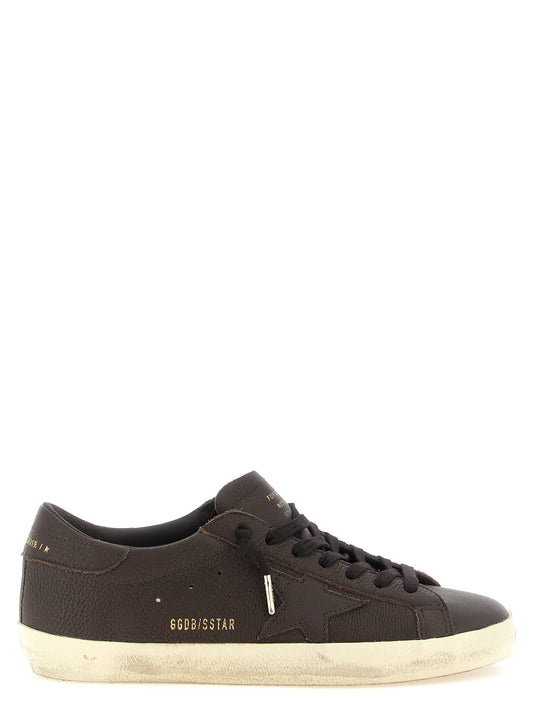 Sneakers by Golden Goose for men in cowhide leather brown, gold & signature features an timeless silhouette from the Star Men's Low Top Cowhide Leather Sneakers collection, showcasing a signature low-top style with an timeless finish.
