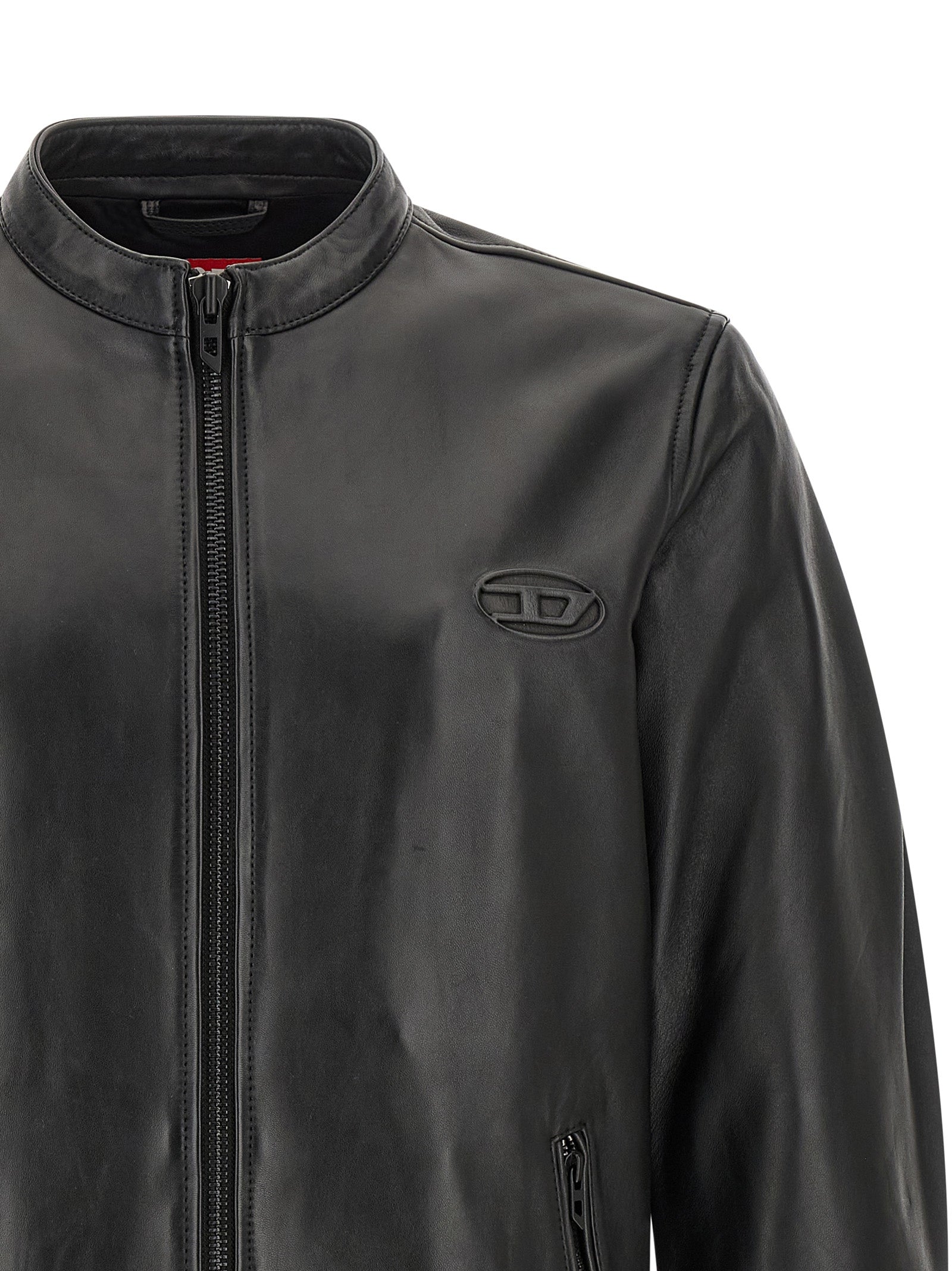 Jacket by Diesel for men in lamb leather black & signature showcases a enveloping silhouette, artfully detailed with a enveloping and premium pockets for a truly enveloping finish.