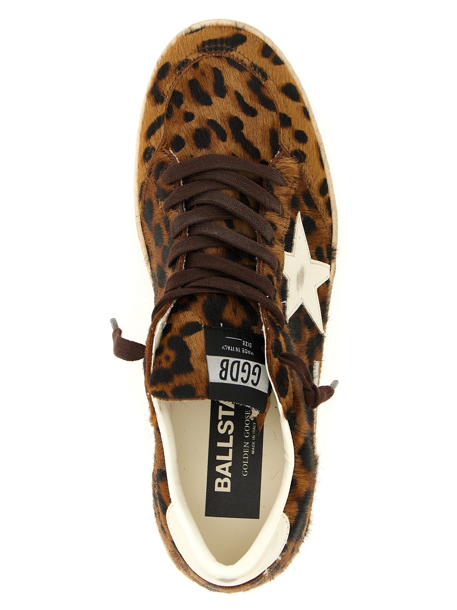 Sneakers by Golden Goose for women in cowhide leather brown, gold, white, leopard-print & print presents a sumptuous silhouette, artfully capturing the essence of the Pony Star Women's Low Top Basketball Cowhide Leather Sneakers with its sumptuous low-top basketball style design.