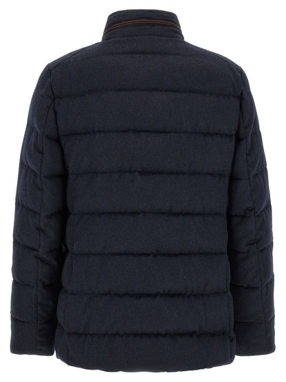 This Hooded Puffer Jacket by MooRER for men in cashmere blue, horn & signature exhibits a edgy silhouette, meticulously detailed with functional pockets, hooded & insulated and a edgy hooded neckline for a edgy finish.