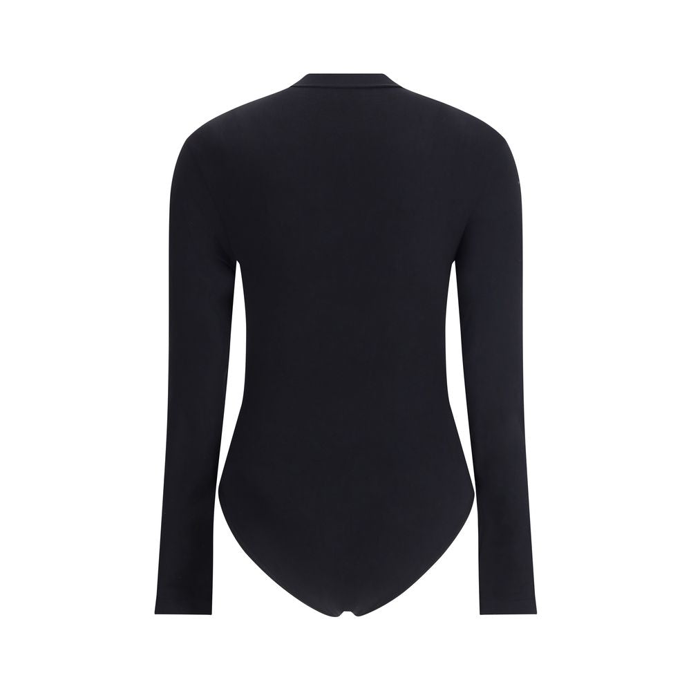 Bodysuit by Wolford for women in polyamide velvet black showcases a enviable silhouette, elegantly detailed with a enviable and turtle neckline for a truly enviable finish.