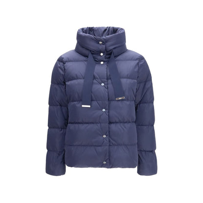 This Puffer Jacket by Herno for women in polyester satin blue exhibits a edgy silhouette, meticulously detailed with functional insulated and a edgy high-collar neckline for a edgy finish.
