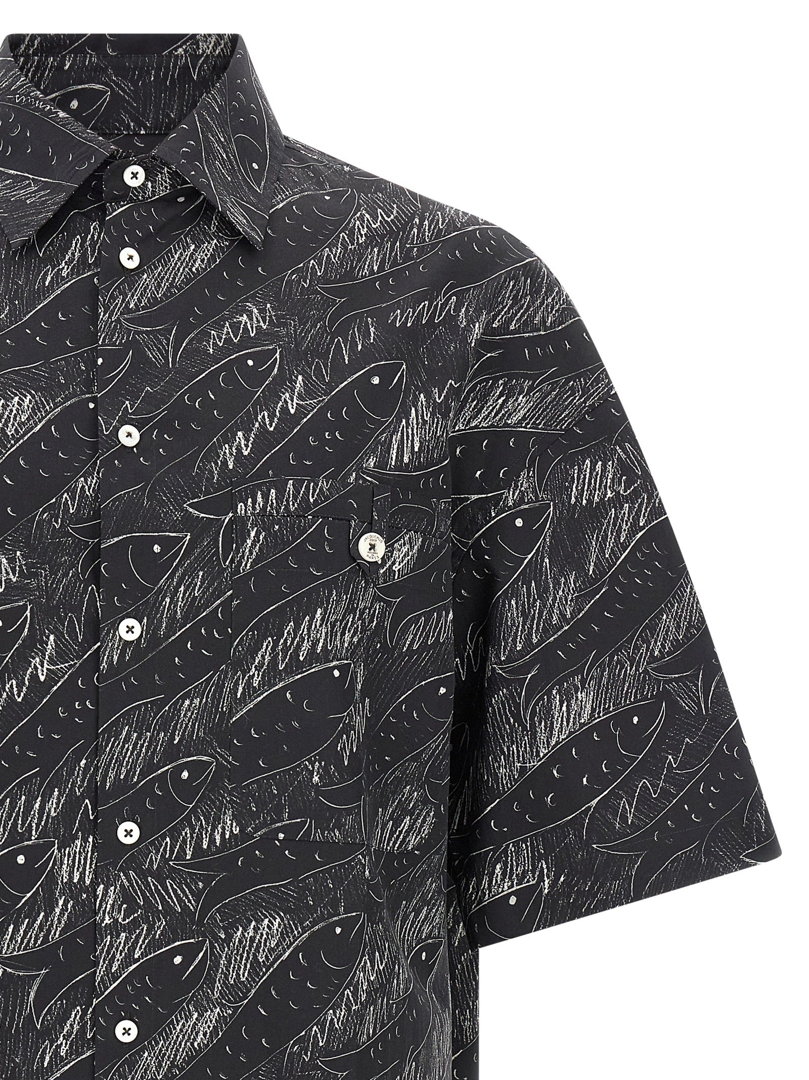 Shirt by Jacquemus for men in cotton black, pearl, signature & print showcases a sharp silhouette, elegantly detailed with a sharp and sharp .