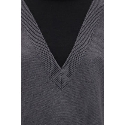 Sweatshirt by MM6 for women in merino wool black features an magnificent silhouette, showcasing a sophisticated and detail for a truly magnificent finish.