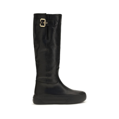 Flatform Boots by Chloé for women in tu & bos taurus calfskin leather black, gold & signature features an effortless chic silhouette from the Paddington Women's TU & Bos Taurus Calfskin Leather Flatform Boots collection, showcasing a effortless chic flatform and refined for an effortless chic look.