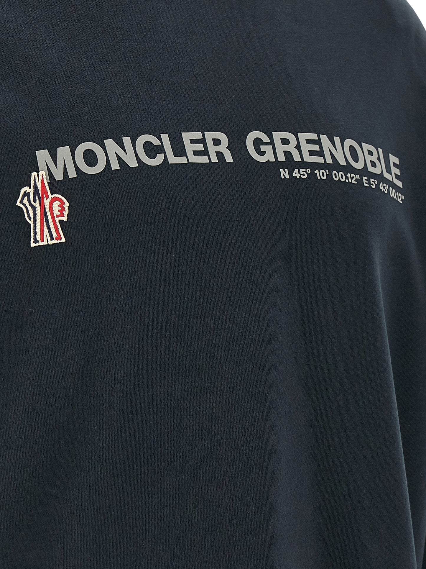 Sweatshirt Hoodie by Moncler Grenoble for men in cotton blue & print features a authentic silhouette, showcasing a sophisticated and authentic detail for a refined finish.