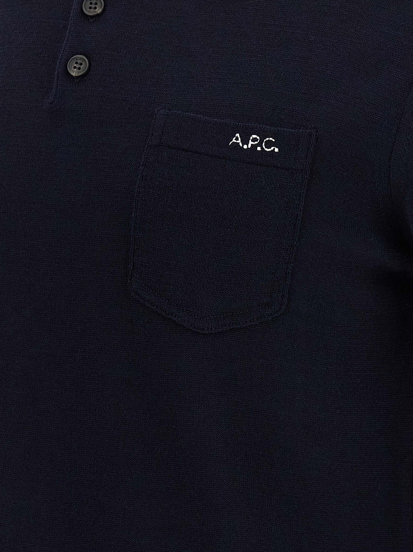 This Sweater by A.P.C. for men in virgin wool blue presents a understated silhouette, featuring a sophisticated and for a understated finish.