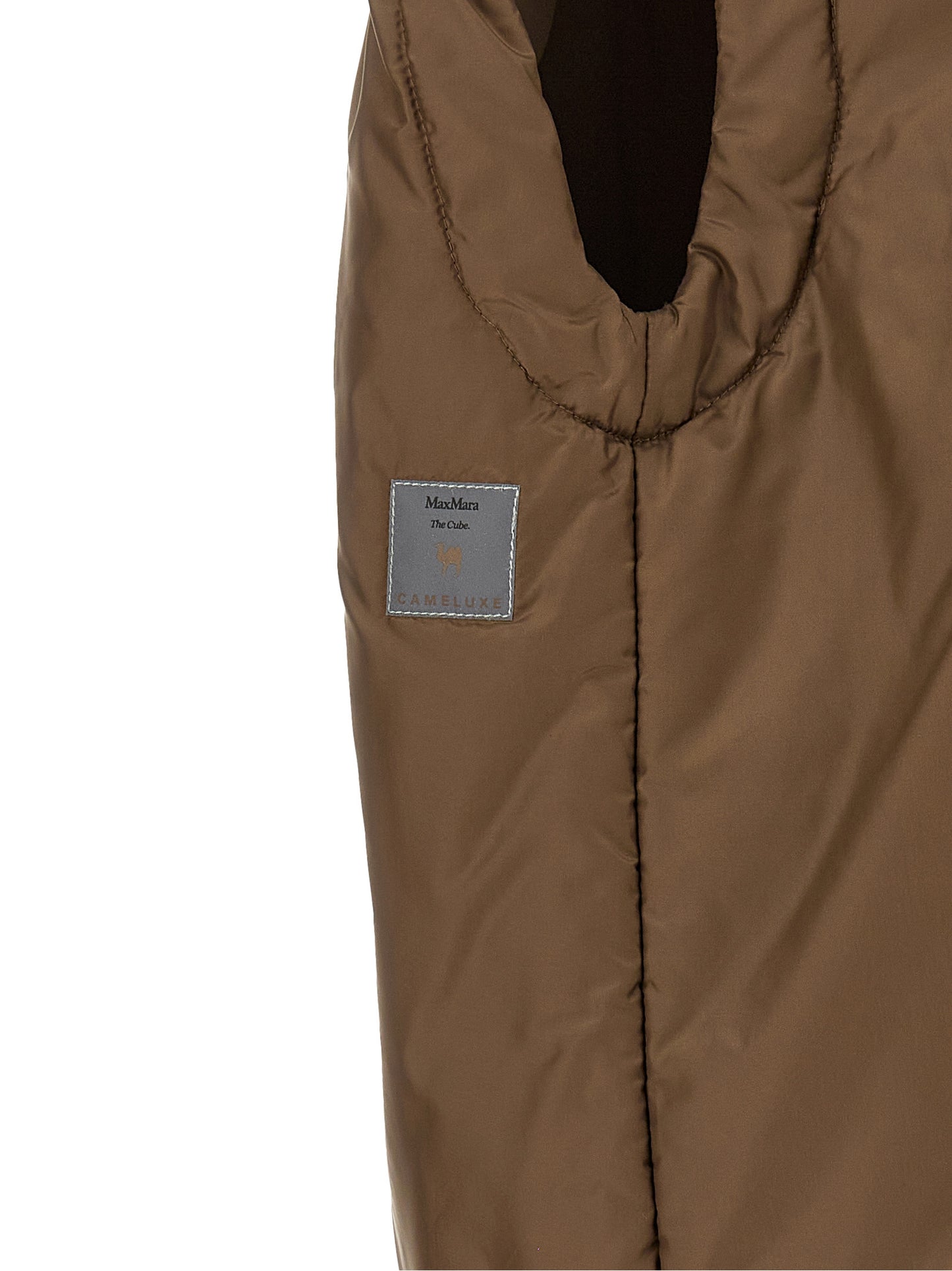 Hooded Vest by Max Mara for women in polyester brown features a enviable silhouette, elegantly detailed with a enviable and functional water-resistant & hooded for a enviable finish.