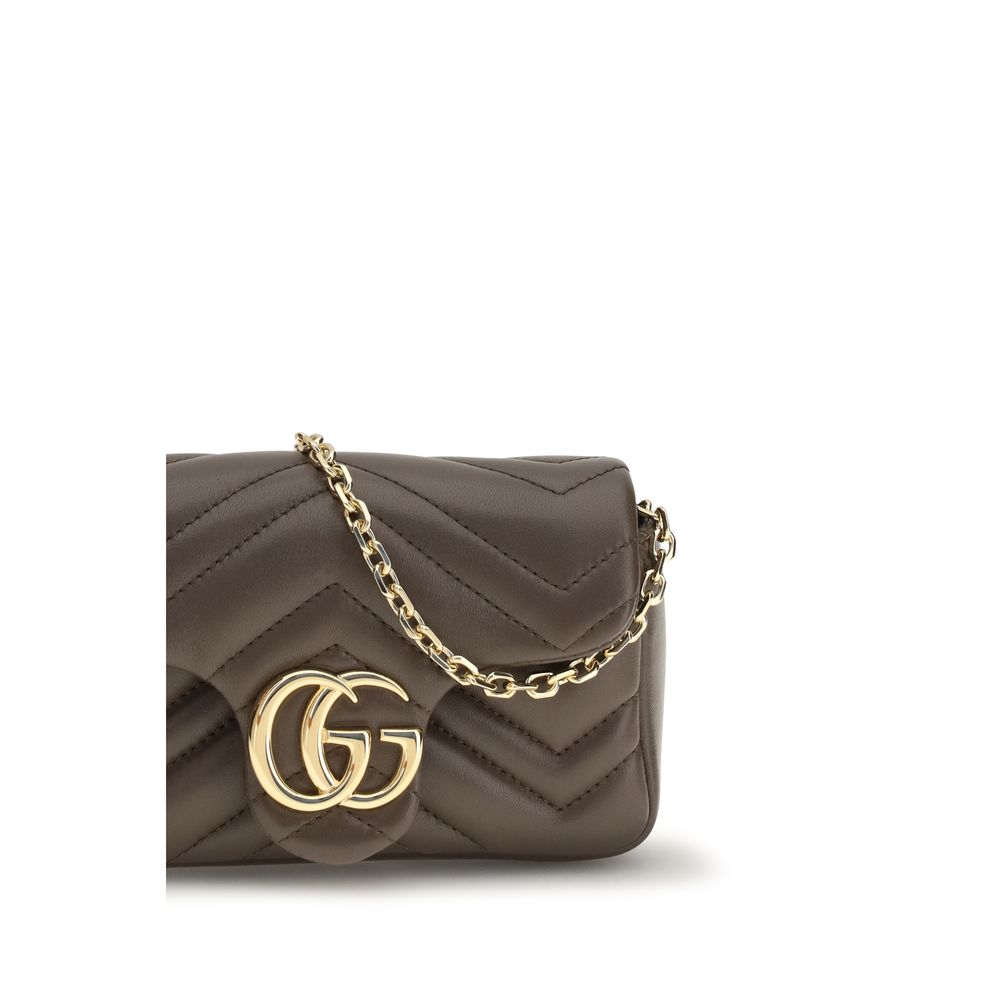 Shoulder Handbag by Gucci for women in bos taurus calf nappa leather brown, gold, chevron & signature features a refined silhouette, showcasing a secure snap & magnetic, organized , and versatile shoulder-strap for a refined finish.