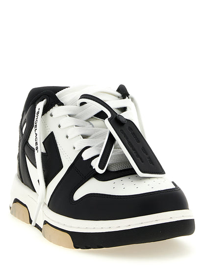 Sneakers by Off-White for women in polyester & calfskin leather bicolour, black, white, patterned & signature features a chic design, perfectly showcasing the chic low-top style of this Women's Low Top Polyester & Calfskin Leather Sneakers.
