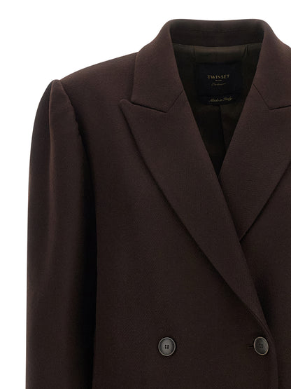 Overcoat by Twinset for women in polyamide wool brown showcases a architectural silhouette, artfully detailed with a distinctive split neckline and functional pockets for a architectural finish.
