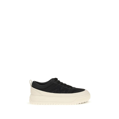 Athletic Sneakers by Moncler for men in eva tu & bos taurus nubuck calf leather black, signature & monogram showcases an impeccable silhouette, defined by an impeccable athletic style design that perfectly captures the essence of the Men's Athletic EVA TU & Bos Taurus Nubuck Calf Leather Sneakers.