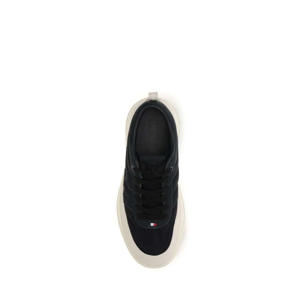 Athletic Sneakers Moncler men eva tu & bos taurus nubuck calf leather black, signature & monogram featuring a avant-garde Men's Athletic EVA TU & Bos Taurus Nubuck Calf Leather Sneakers design with a avant-garde athletic style for a refined finish.