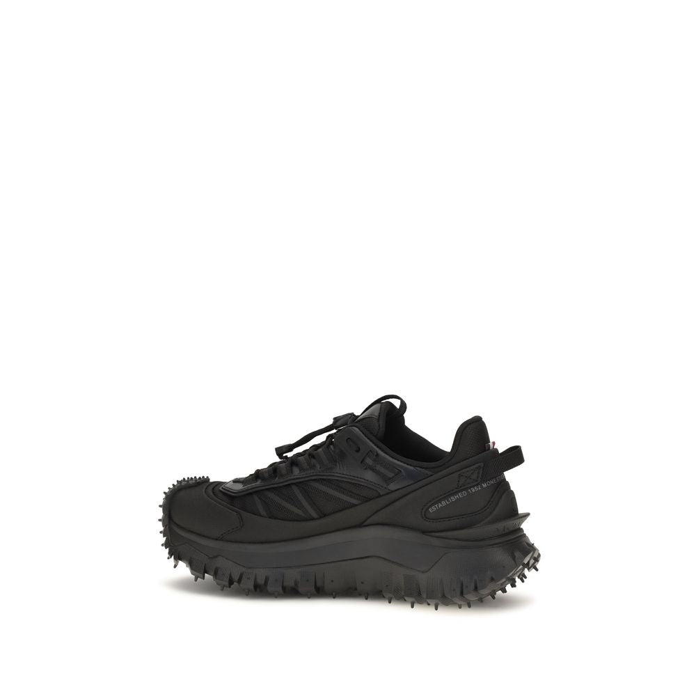 Athletic Sneakers Moncler women bos taurus calf leather black featuring a avant-garde Women's Athletic Bos Taurus Calf Leather Sneakers design with a avant-garde athletic style for a refined finish.
