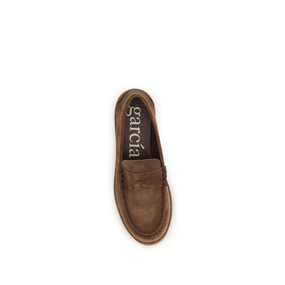 Flat Loafer Slip-On Strap Shoes by Pedro García for women in eva & suede calfskin leather brown & natural showcases a resplendent Women's EVA & Suede Calfskin Leather Flat Loafer Slip-On Strap Shoes aesthetic, defined by its resplendent and elegant flat.