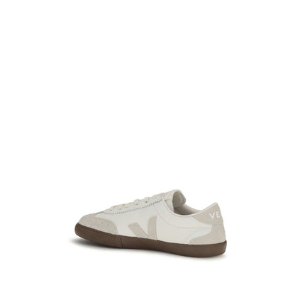 Sneakers by Veja for women in organic cotton & bos taurus suede calf leather white presents a on trend silhouette from the Women's Fashion Organic Cotton & Bos Taurus Suede Calf Leather Sneakers collection, showcasing a on trend fashion style for an elevated aesthetic.