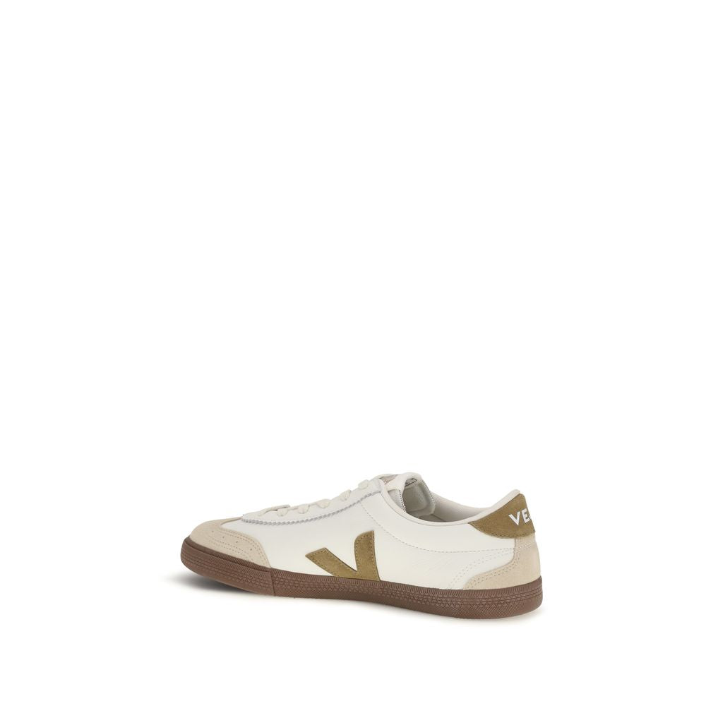 Athletic Sneakers by Veja for men in organic cotton & bos taurus suede calf leather beige features an effortless chic silhouette, showcasing the signature athletic style of the Men's Athletic Organic Cotton & Bos Taurus Suede Calf Leather Sneakers collection with a truly effortless chic finish.