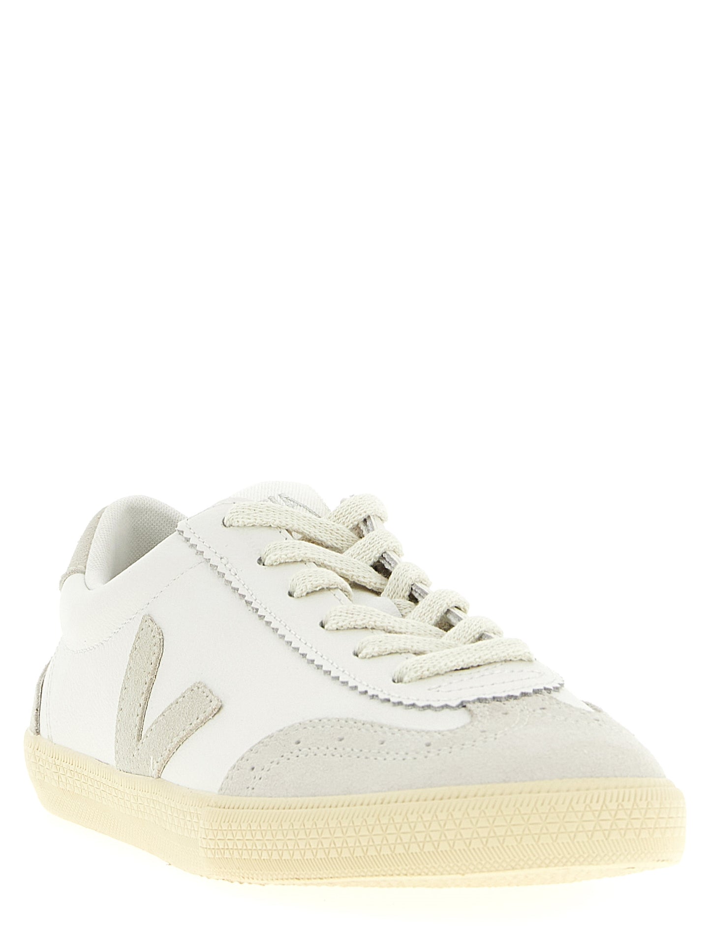 Sneakers by Veja for men in suede leather & rubber beige features an fashionable silhouette, showcasing the premium Heart Men's Low Top Suede Leather & Rubber Sneakers in a fashionable low-top style that offers a fashionable finish for refined style.