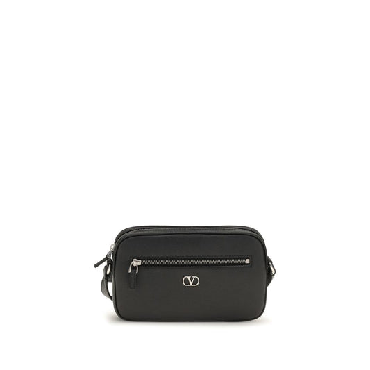 Wallet by Valentino Garavani for men in bos taurus calf grained leather black & silver showcases a distinguished silhouette, artfully capturing the essence of the distinguished V Logo Bos Taurus Calf Grained Leather Wallet design with functional .